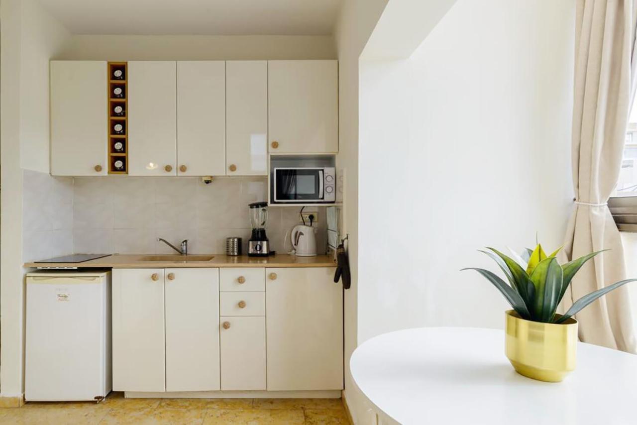 Bright And Spacious Loft By The Sea With Bomb Shelter Τελ Αβίβ Εξωτερικό φωτογραφία